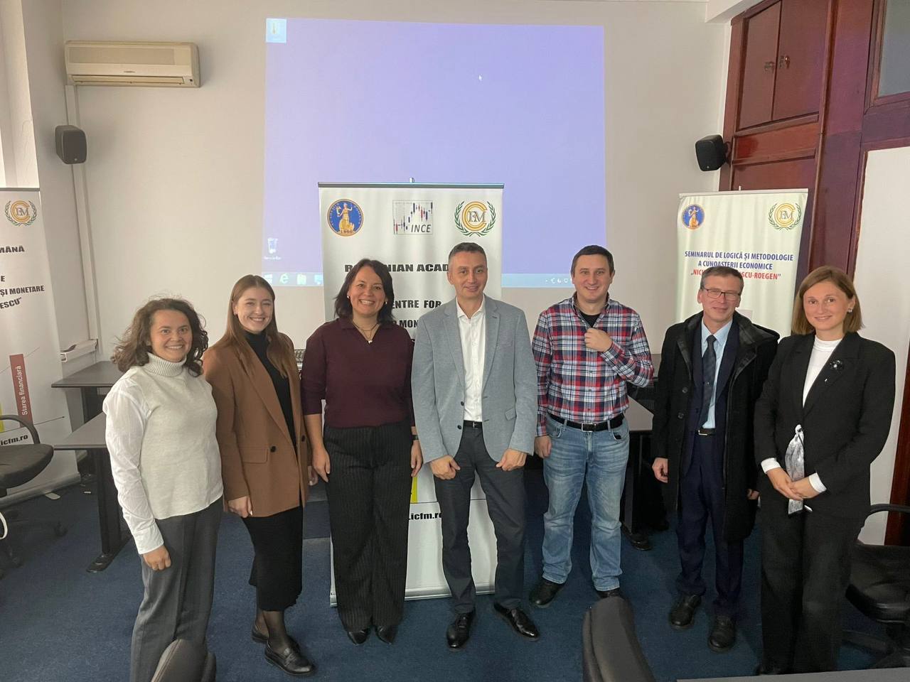 Tinerii cercetători ai INCE la Conferința Internațională „Financial and Monetary Economics” de la București