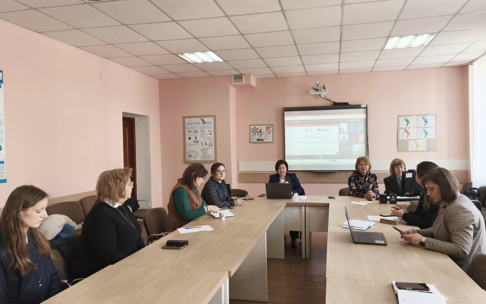 Masa Rotundă cu tema ” Rolul finanțării sustenabile în transformarea economiilor moderne”